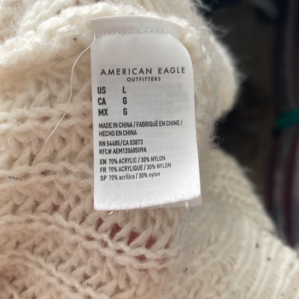AEO Sweater - Picture 10 of 10